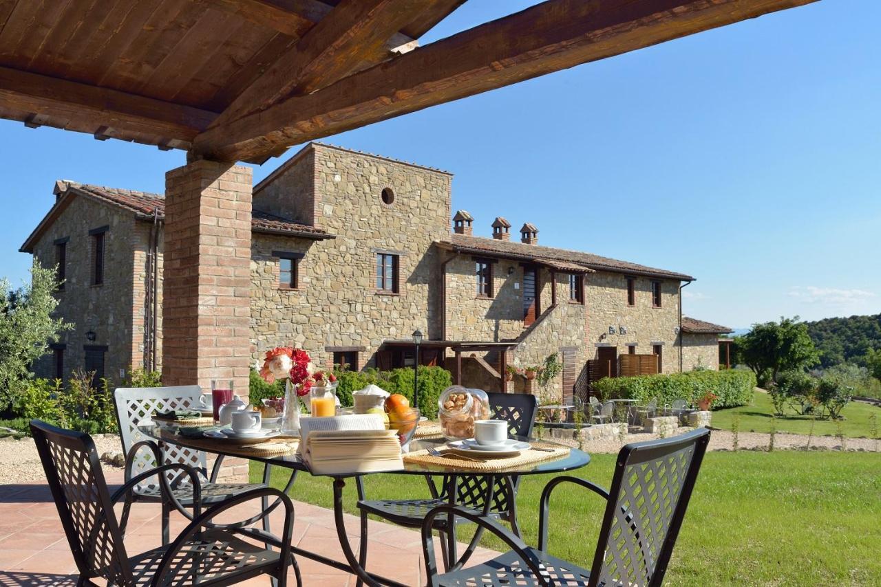 Tenuta Di Forte Sorgnano Gualdo Cattaneo Luaran gambar