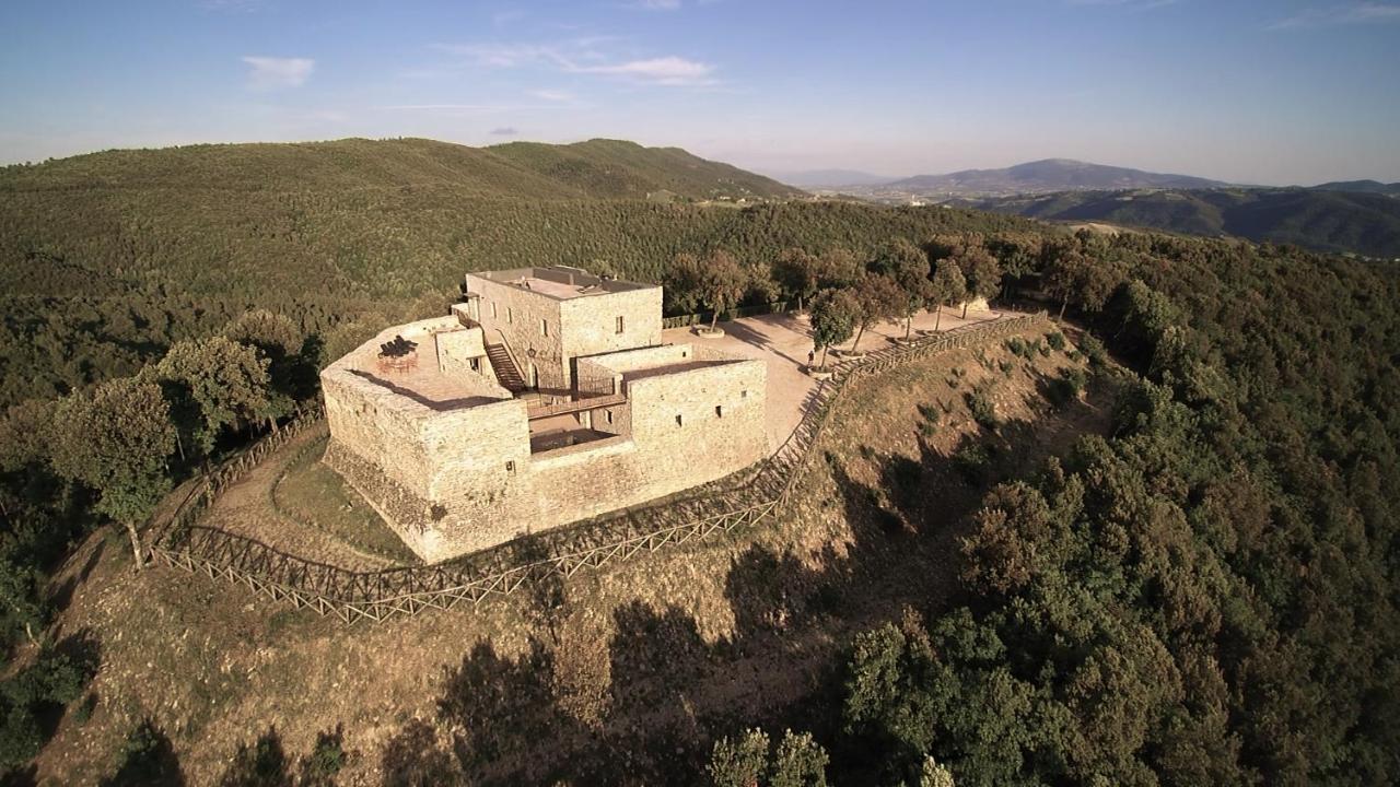 Tenuta Di Forte Sorgnano Gualdo Cattaneo Luaran gambar