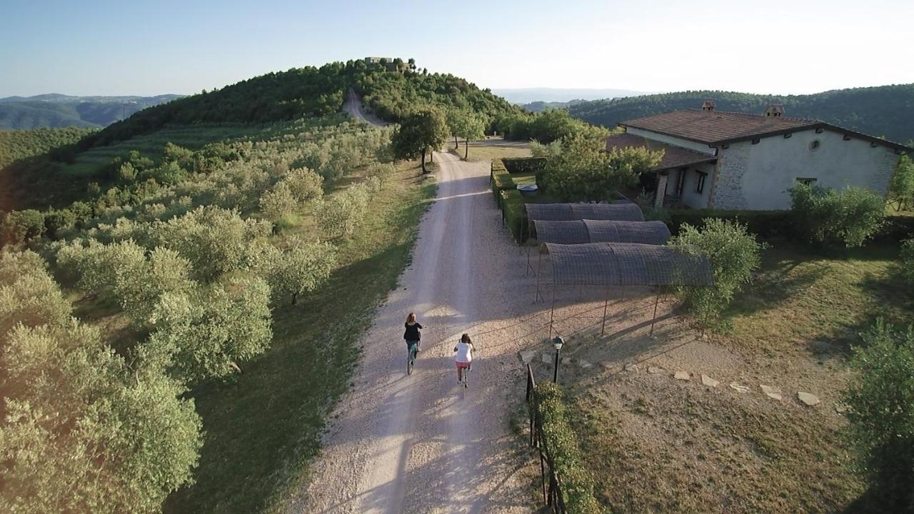 Tenuta Di Forte Sorgnano Gualdo Cattaneo Luaran gambar
