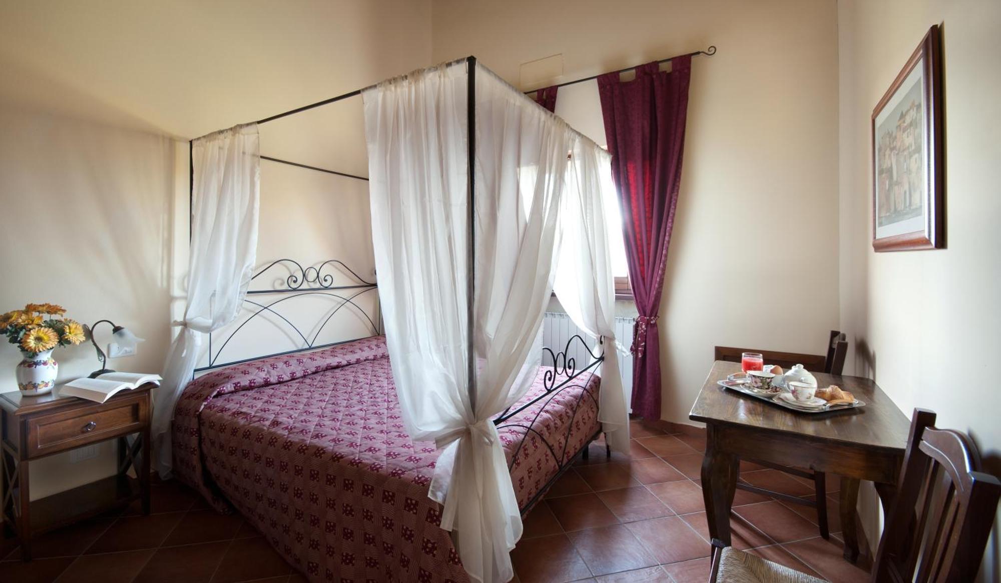 Tenuta Di Forte Sorgnano Gualdo Cattaneo Bilik gambar